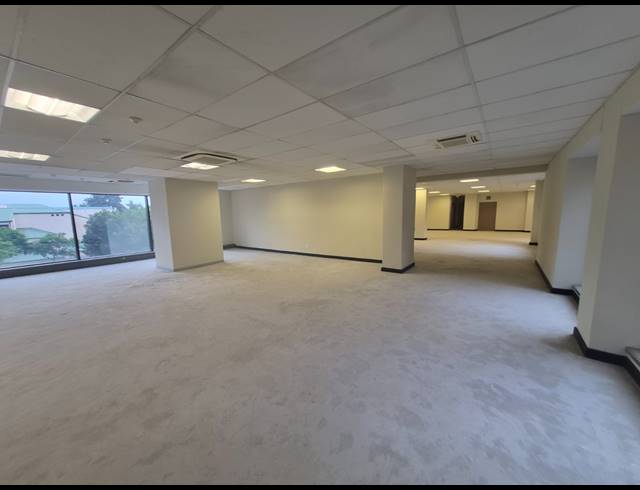 1,153M² OFFICE TO LET IN PARKTOWN